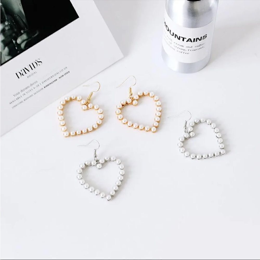 5/$25 HEART PEARL FAUX EARRINGS - Picture 10 of 13